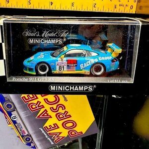 PORSCHE 911 GT3 RS Le Mans 2002 GT Class Winners